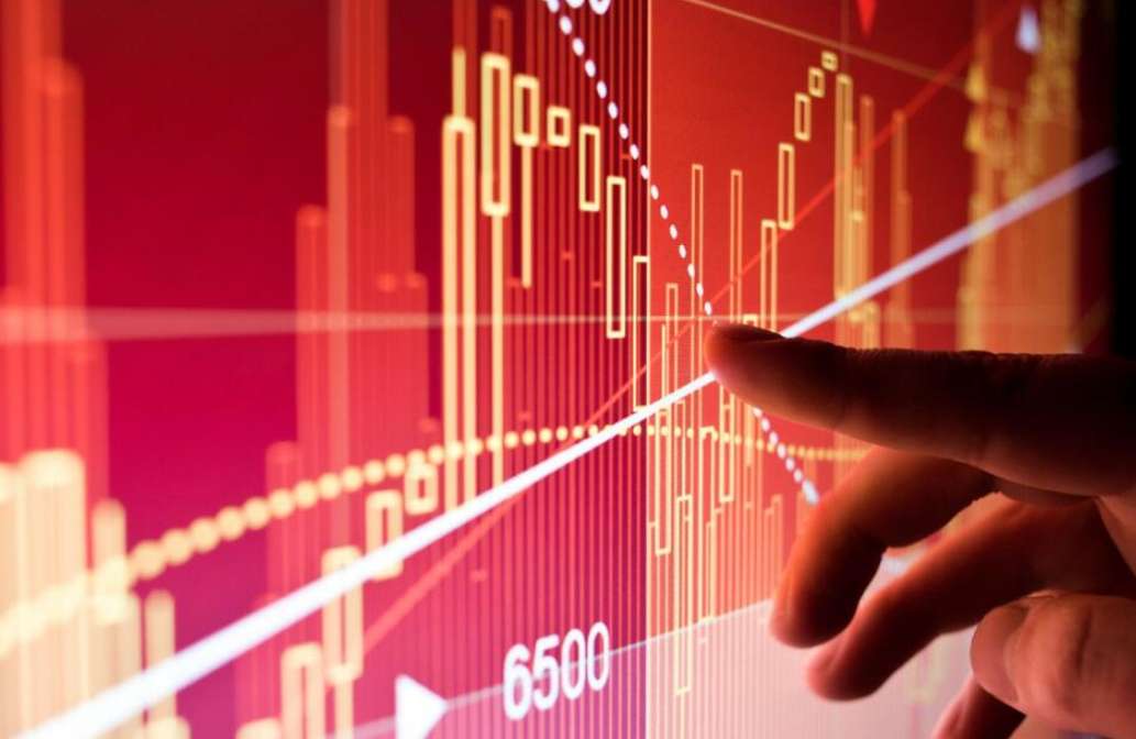 What Causes the Decline in Treasury Yields?